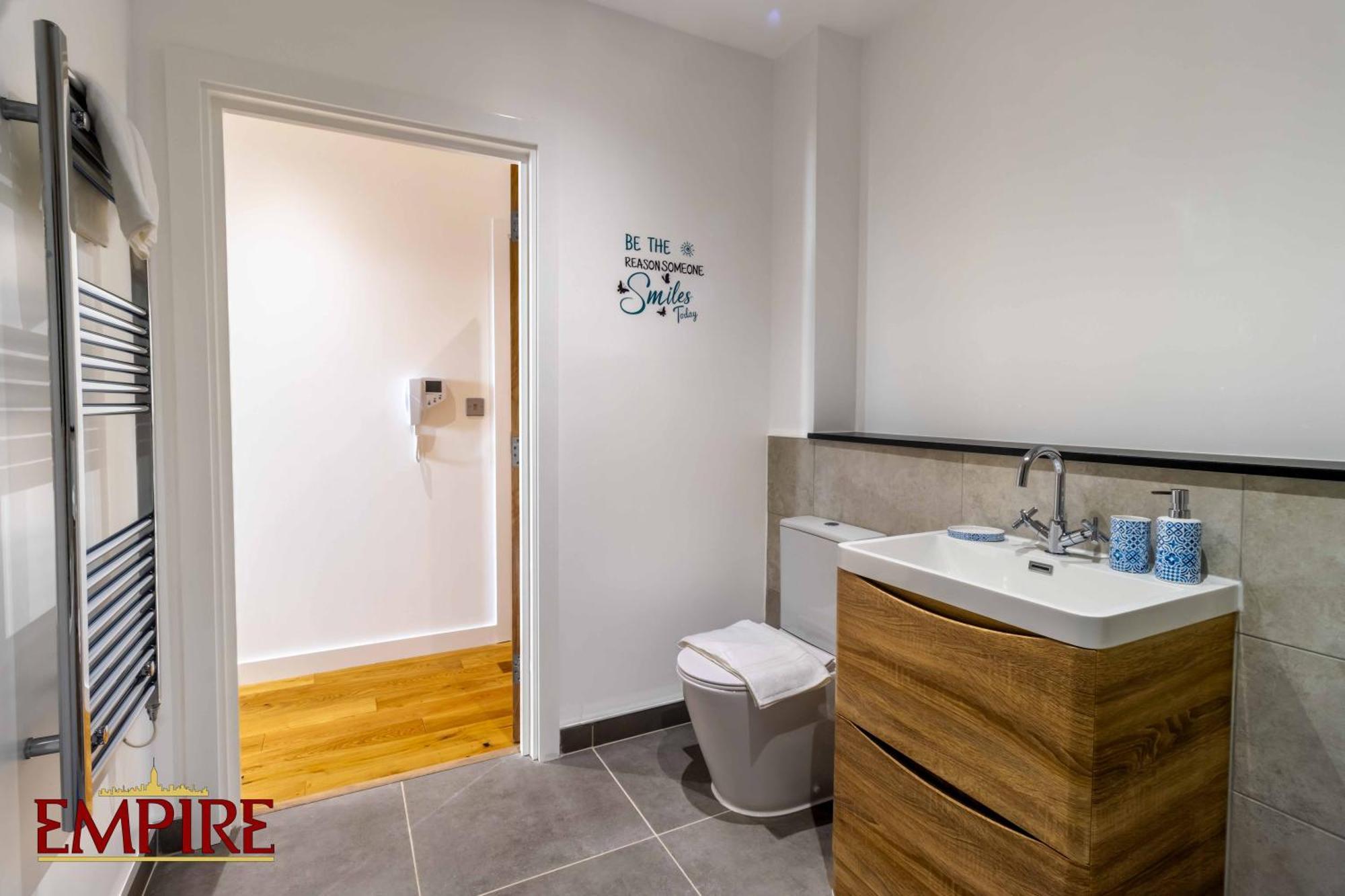 ברמינגהאם Stunning One Bedroom Duplex Apartment In Heart Of Jewellery Quarter מראה חיצוני תמונה